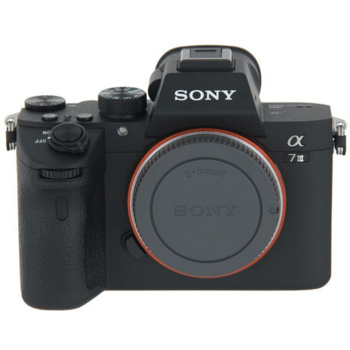 Фотоаппарат Sony Alpha A7 III черный 24.2Mpix 3" 4K WiFi FE 28-70мм F3.5-5.6 OSS NP-FW50