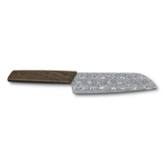 Нож кухонный Victorinox Swiss Modern Santoku Damast (6.9050.17J20) стальной сантоку лезв.170мм прямая заточка коричневый подар.коробка