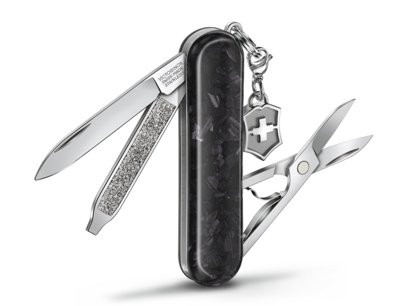 Нож перочинный Victorinox Classic Brilliant Carbon (0.6221.90) 58мм 5функц. черный/серебристый подар.коробка