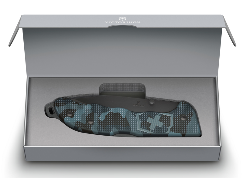 Нож перочинный Victorinox Evoke BSH Alox Navy (0.9425.DS222) 136мм 4функц. синий камуфляж подар.коробка