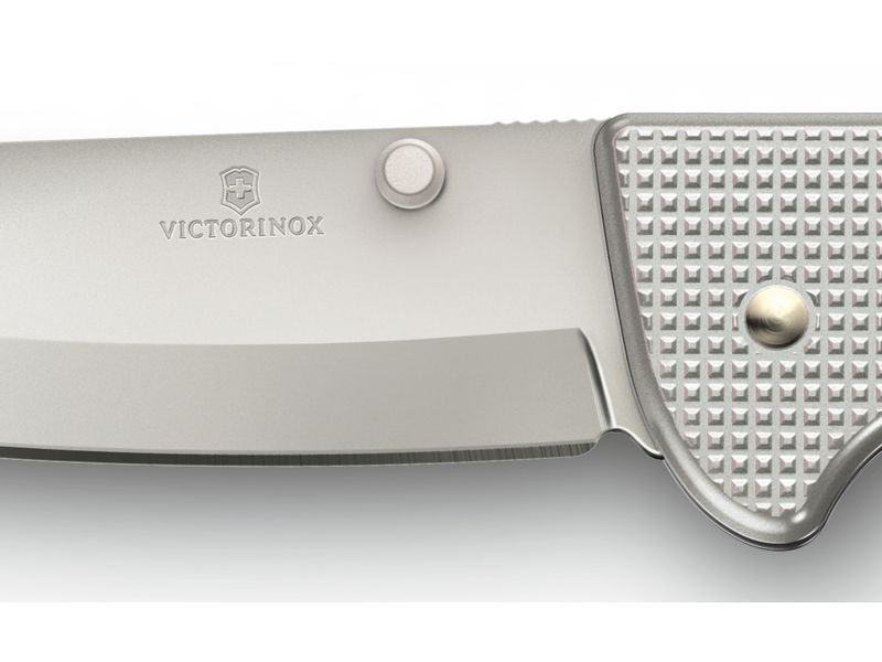 Нож перочинный Victorinox Evoke Alox (0.9415.D26) 136мм 5функц. серебристый подар.коробка