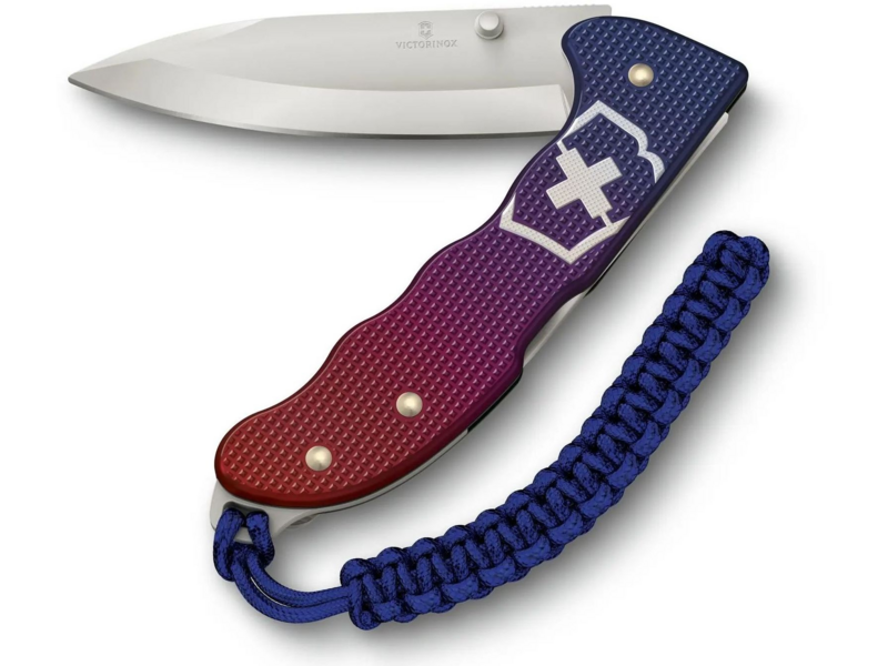 Нож перочинный Victorinox Evoke Alox (0.9415.D221) 136мм 5функц. синий/красный подар.коробка