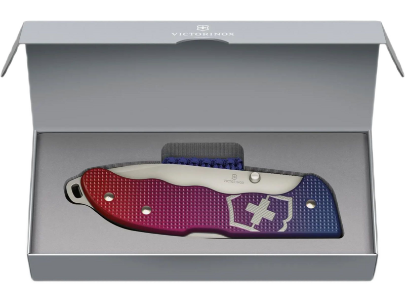 Нож перочинный Victorinox Evoke Alox (0.9415.D221) 136мм 5функц. синий/красный подар.коробка