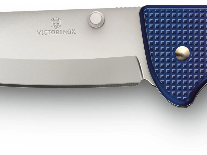 Нож перочинный Victorinox Evoke Alox (0.9415.D221) 136мм 5функц. синий/красный подар.коробка