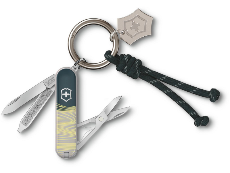 Нож перочинный Victorinox Classic SD New York Style (0.6223.E223) 58мм 7функц. серый подар.коробка