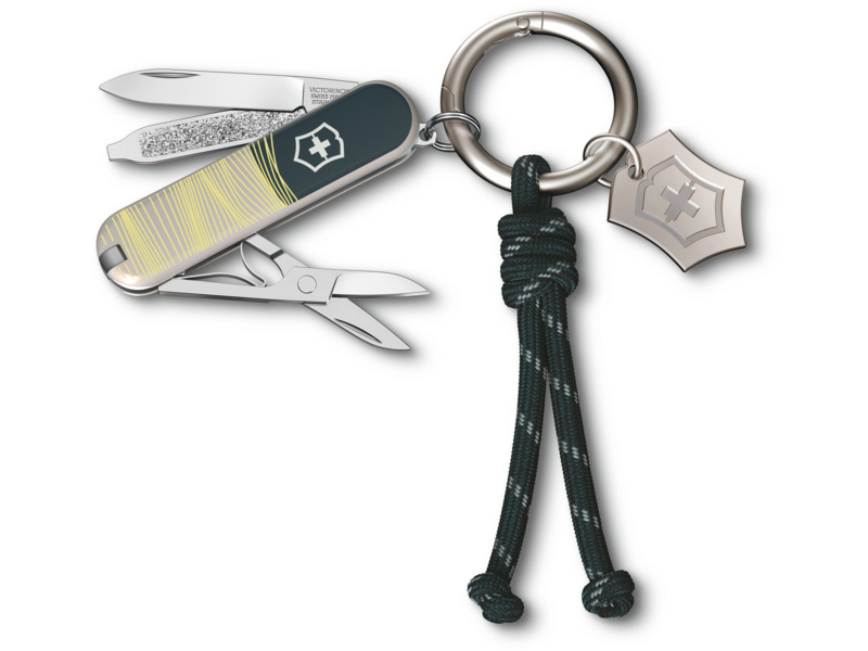 Нож перочинный Victorinox Classic SD New York Style (0.6223.E223) 58мм 7функц. серый подар.коробка