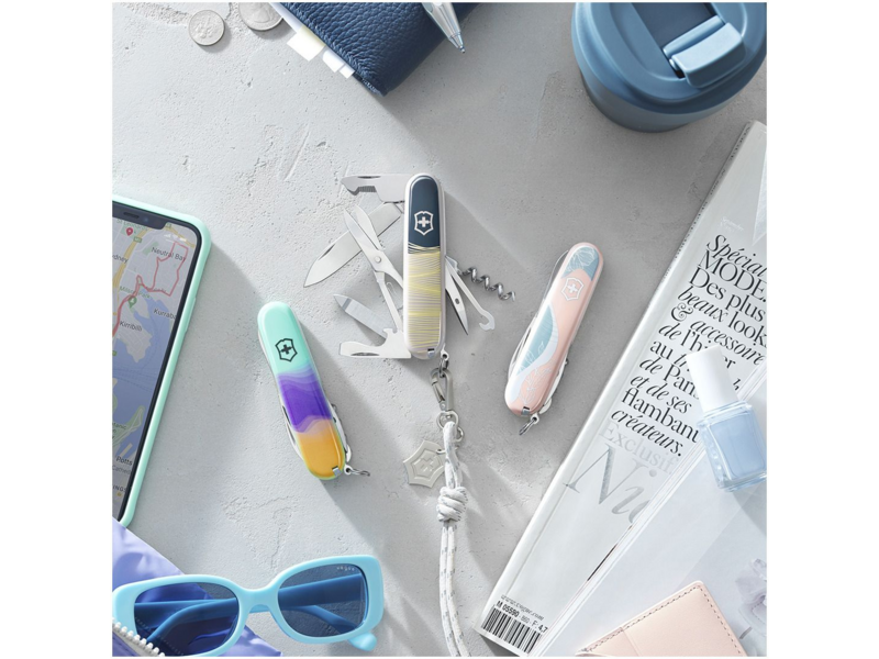 Нож перочинный Victorinox Companion Sydney Style (1.3909.E222) 91мм 16функц. ассорти подар.коробка
