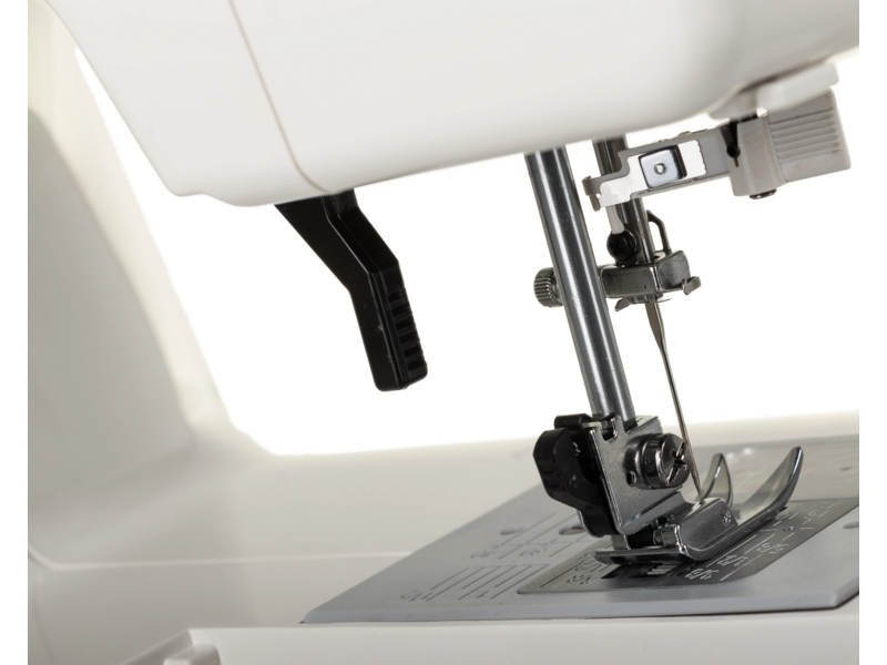 Швейная машина Janome Excellent Stitch 18A белый