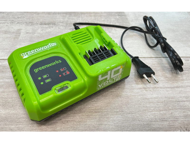Зарядное устройство Greenworks G40UC5 (2945107)